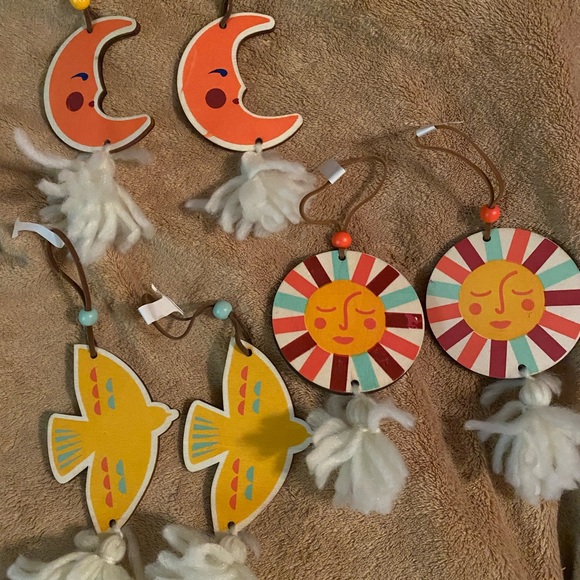 🆕6 URBAN OUTFITTERS Boho Ornaments - Picture 1 of 8